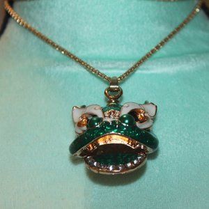 Nwtag Green Enaml /Yellow eye Dragon Face Necklace